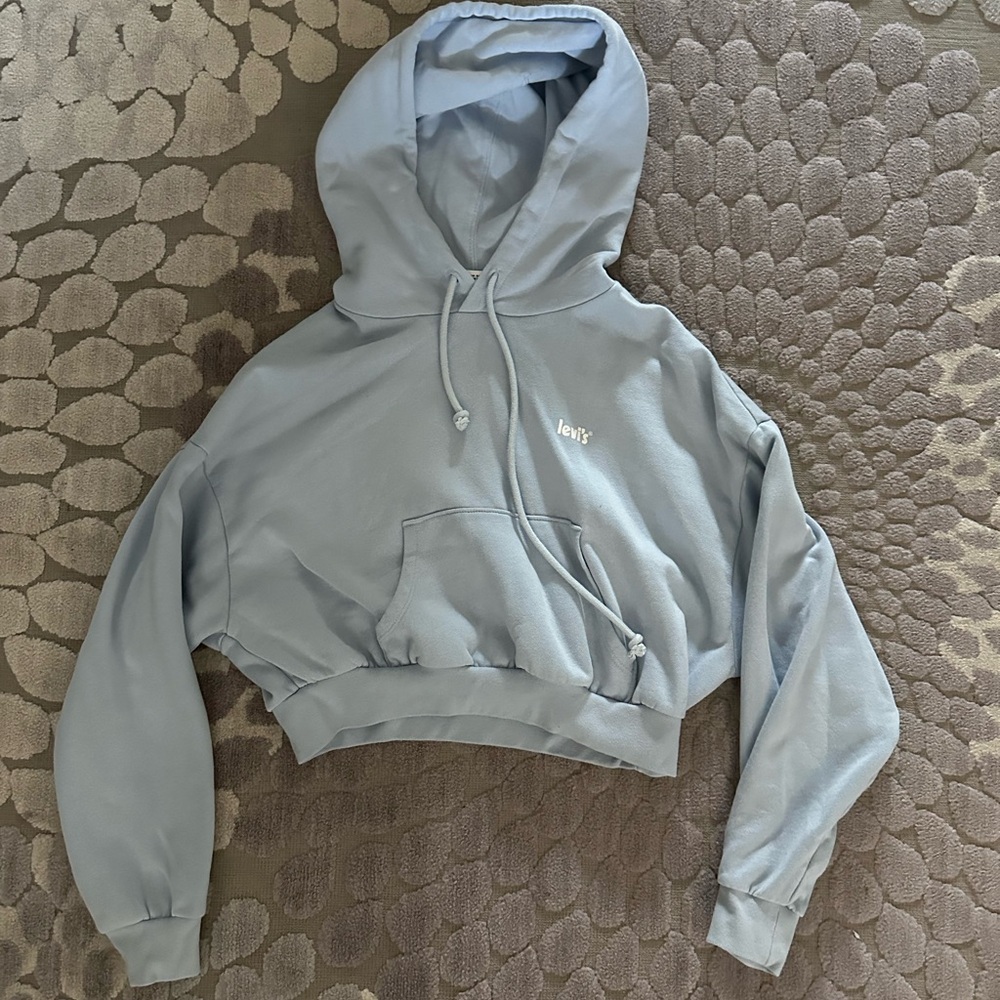 Levi’s cropped sweater